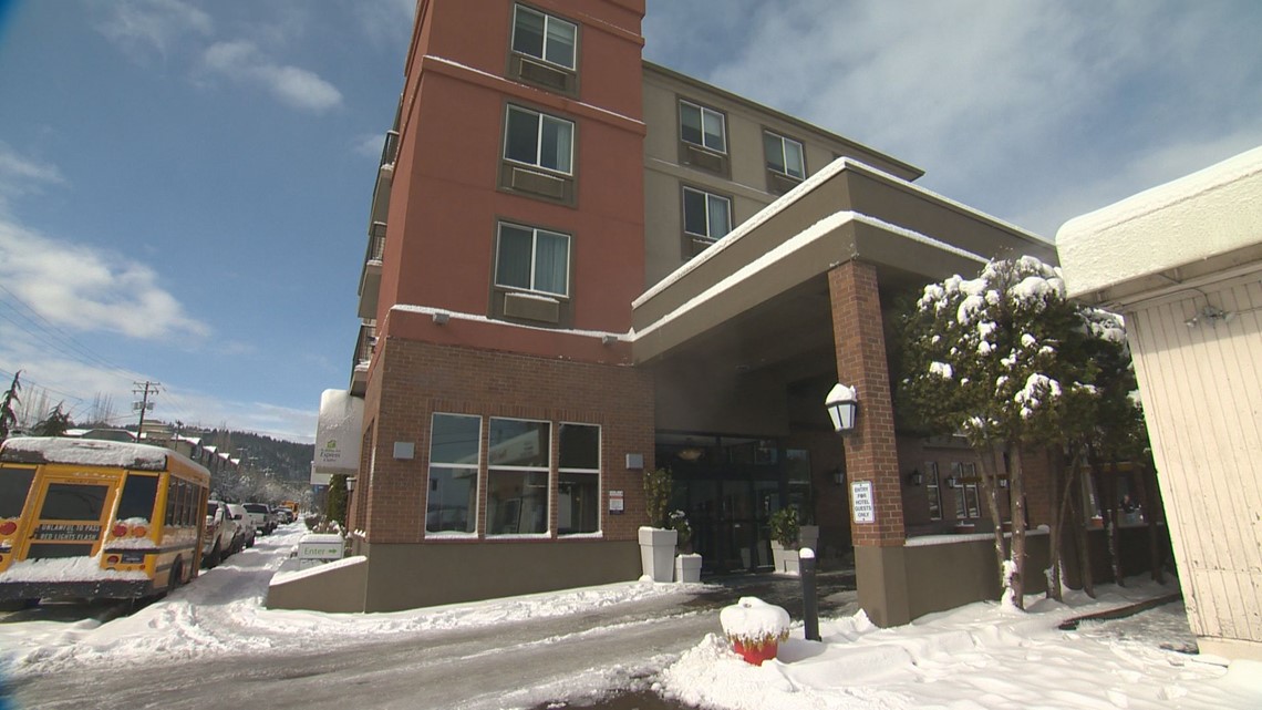 Portland hotels sell out fast, help those stranded regardless - Vimarsana News