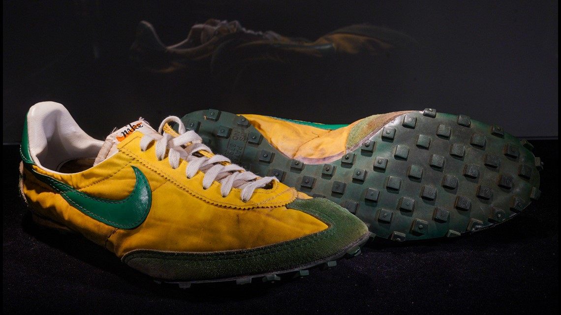 Amigo Mal Dedicar Nike waffle shoes worn by Steve Prefontaine up for auction | kgw.com