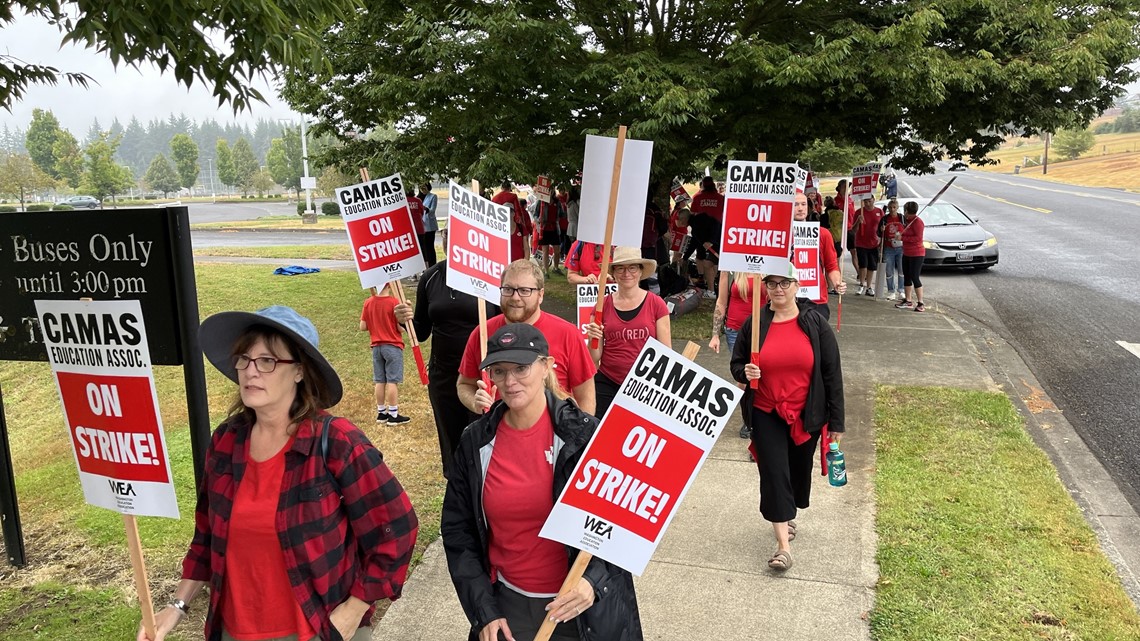 Camas teachers go on strike, disrupting first day of school