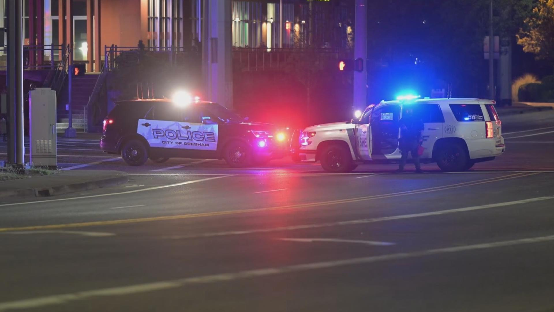 Deputies search for shooting suspect near Buffalo Wild Wings in Wood ...