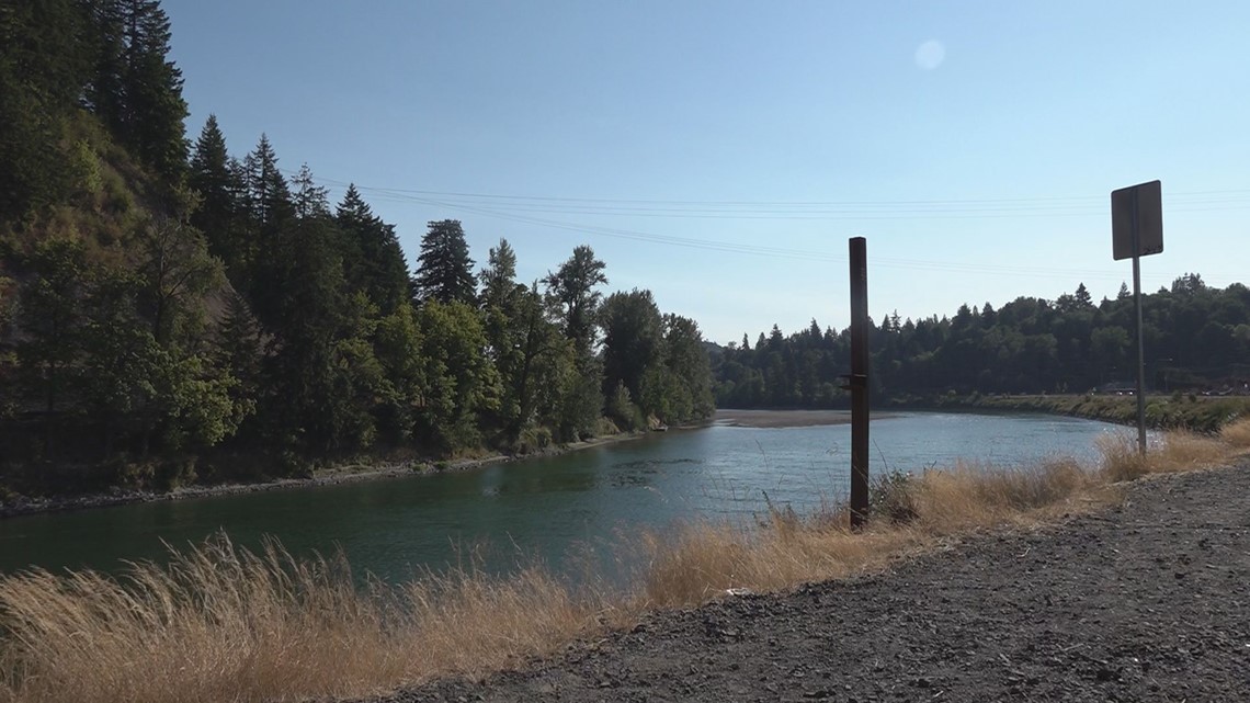 Woman's body recovered from Cowlitz River in Kelso