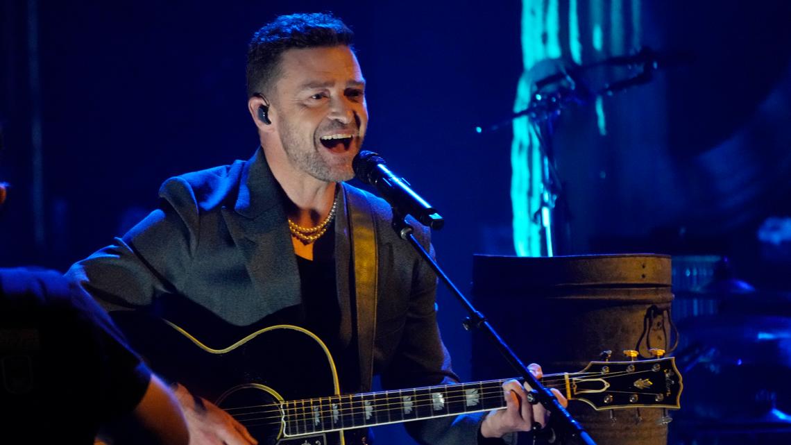 Justin Timberlake Joins Portland Bike Bus Event