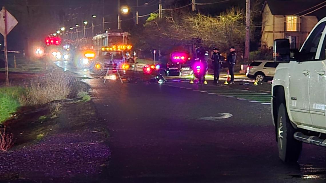 Motorcyclist killed in Northeast Portland crash | kgw.com