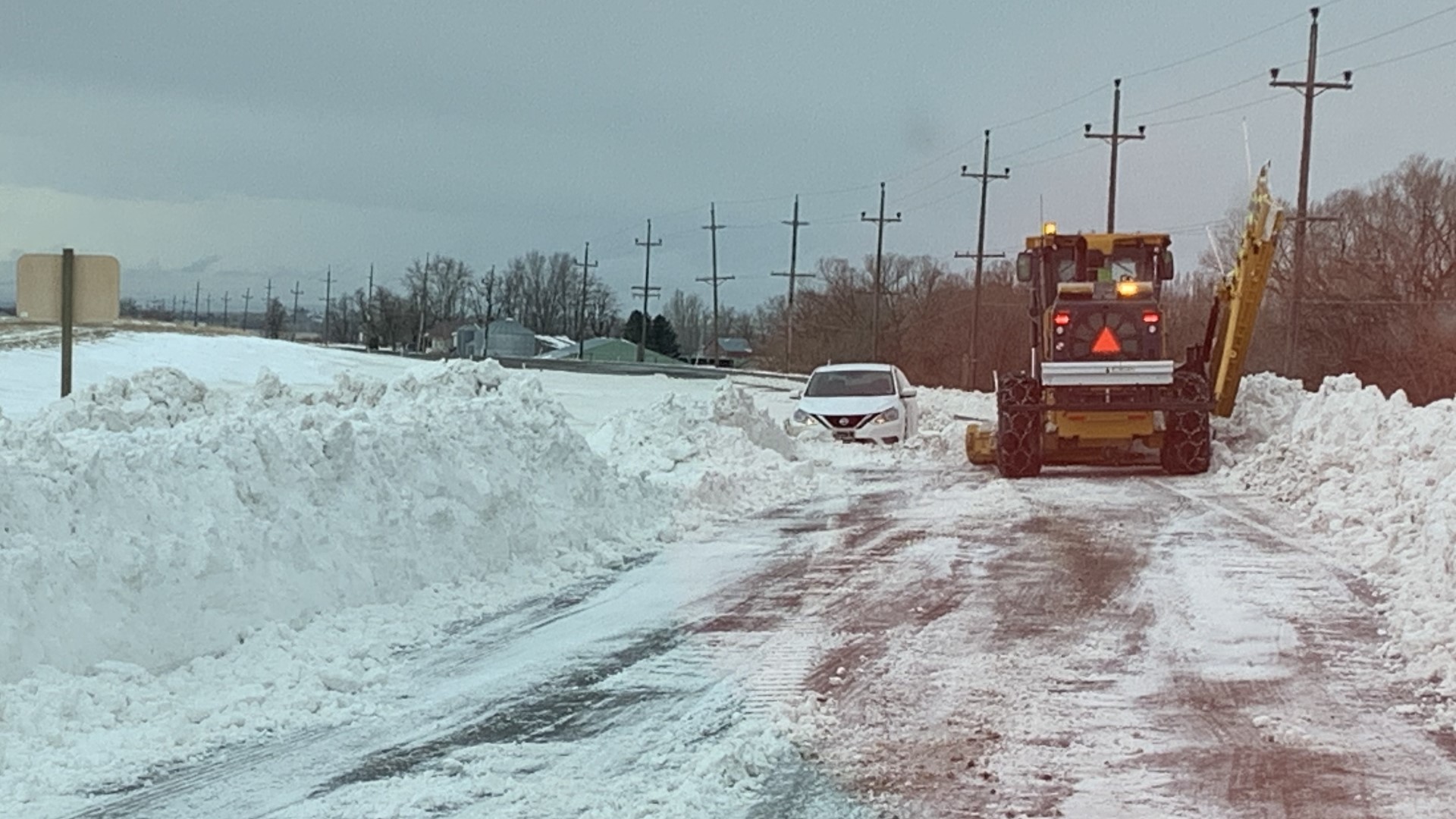 I84 closed between Troutdale and The Dalles due to snow
