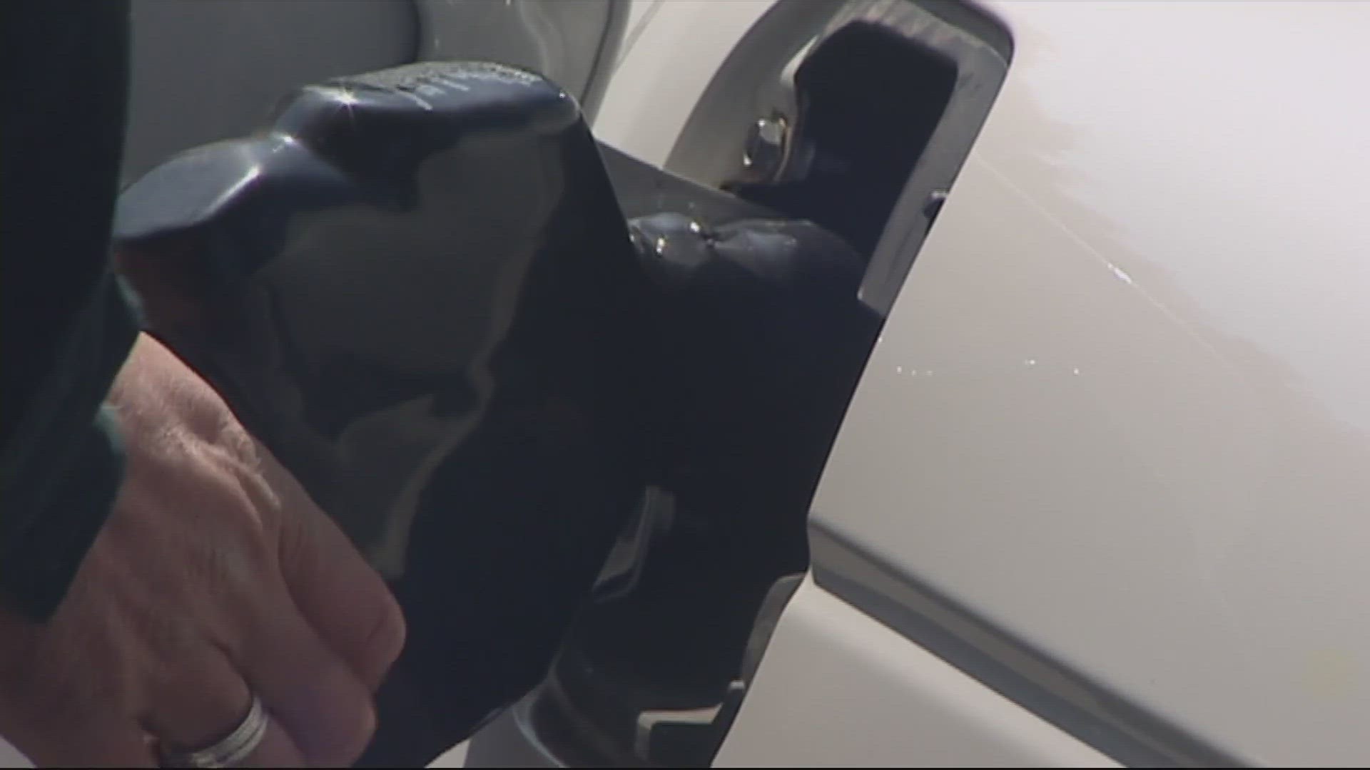 The price of gas in Oregon has risen more than 20 cents a gallon. Devon Haskins looked at the factors that are causing the climb.