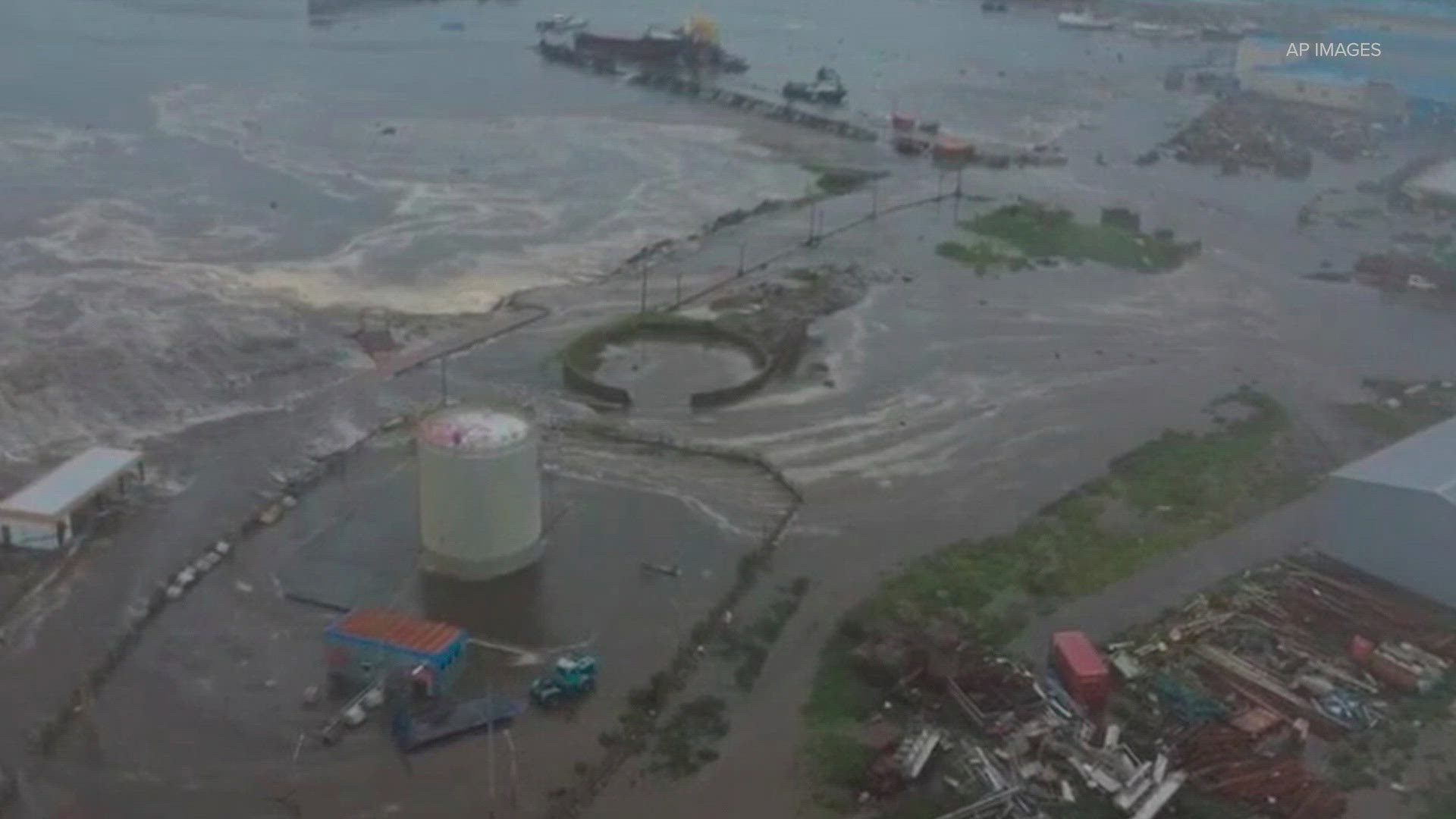 BREAKING: Earthquake prompts tsunami warnings on Hawaii, west coast