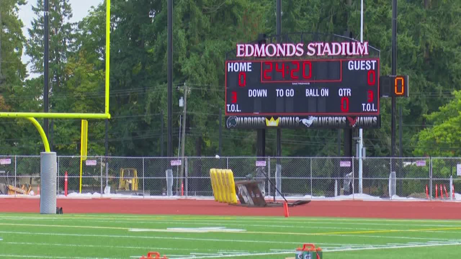 At least four public athletic fields have been targeted for copper wire thefts, resulting in costly repairs for school districts. KING 5's Kalie Greenberg reports.