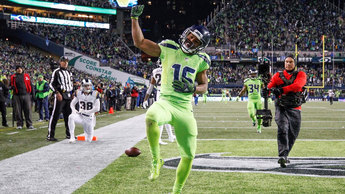 Seahawks take NFC West title with Thursday night win over Rams