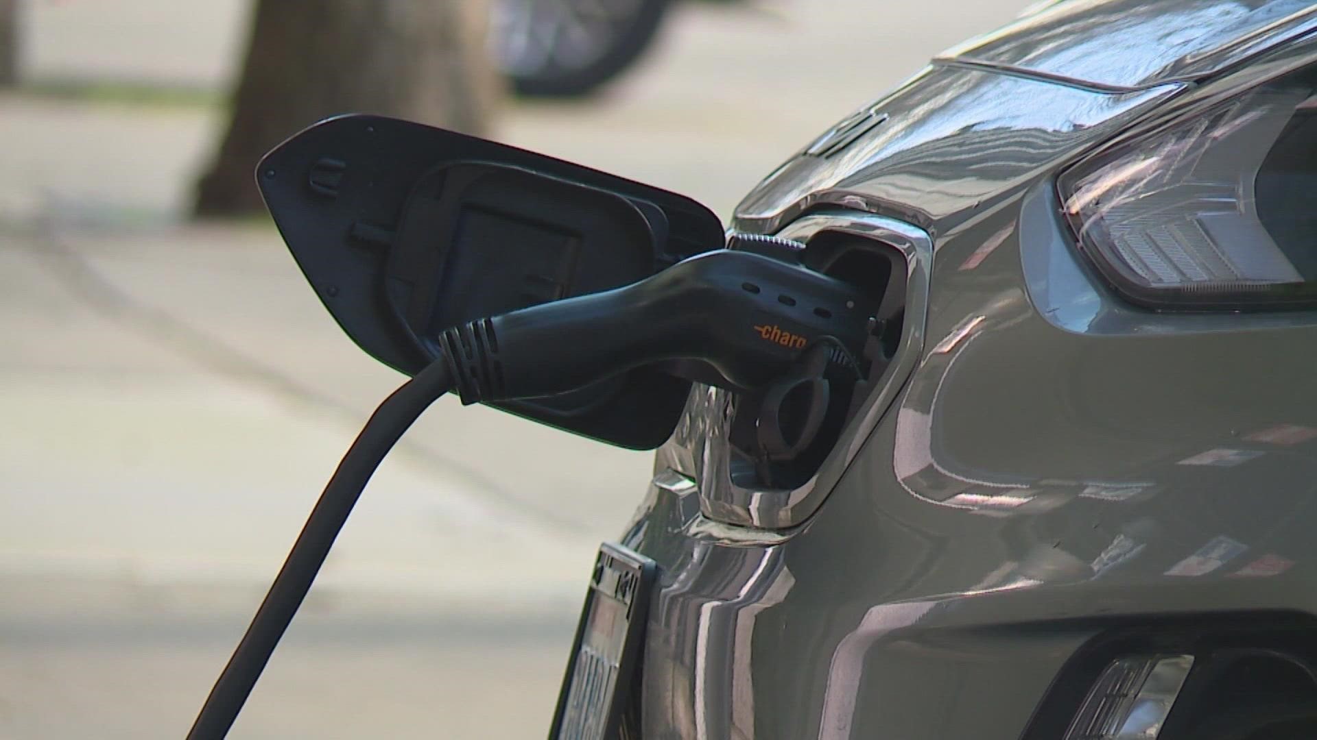 Gov. Jay Inslee announced on Wednesday that the state will ban the sale of new gasoline-powered cars starting in 2030.