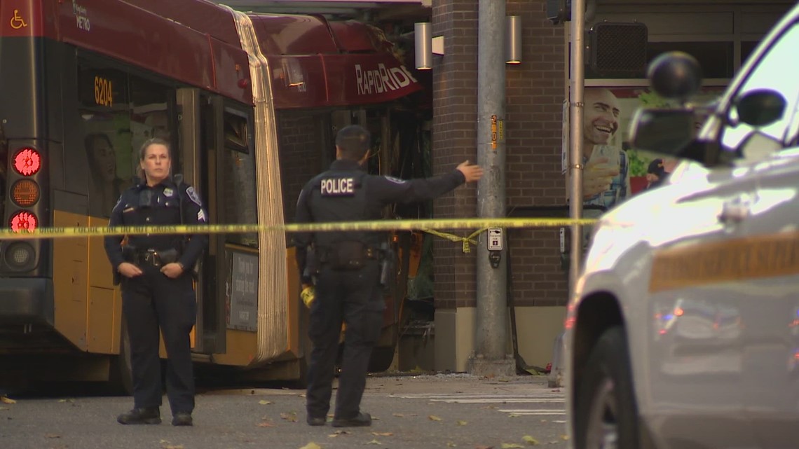 Suspect arrested in King County Metro bus crash that killed 1 | kgw.com