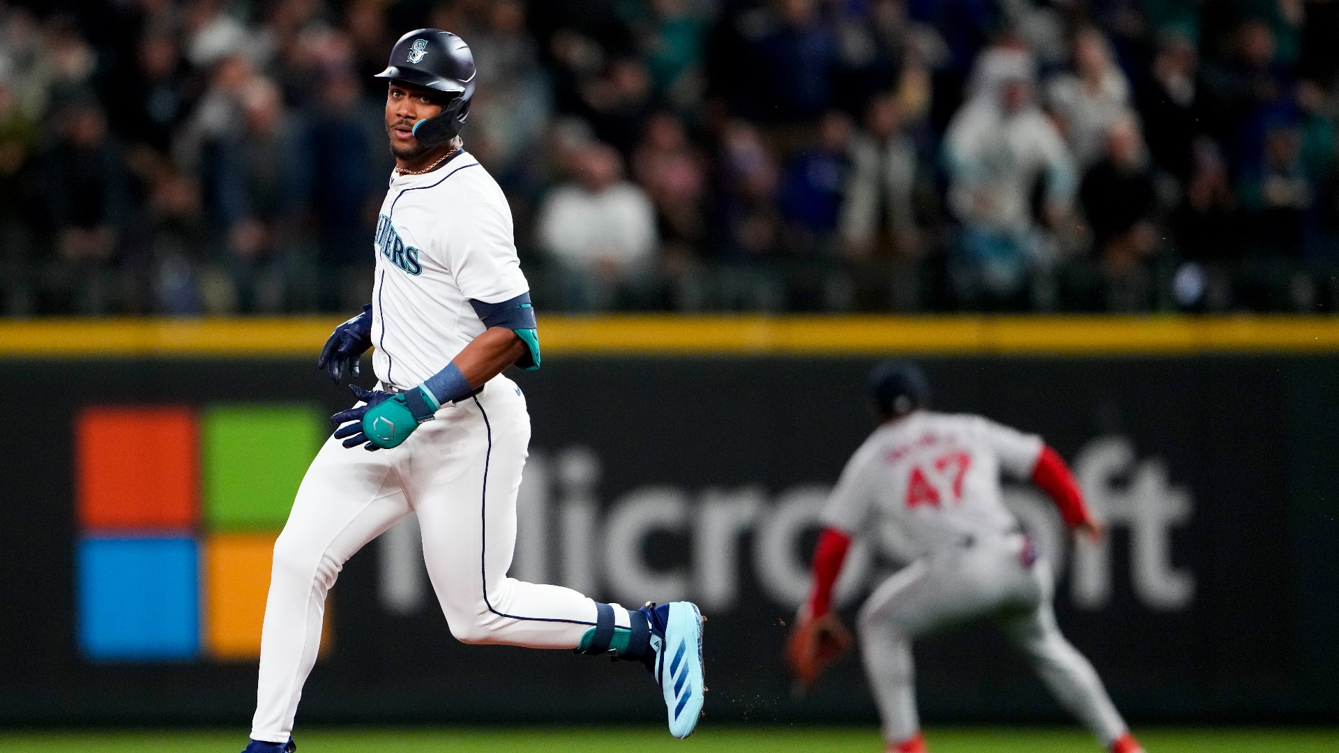 Seattle Mariners fall short on Opening Day, Red Sox win 64