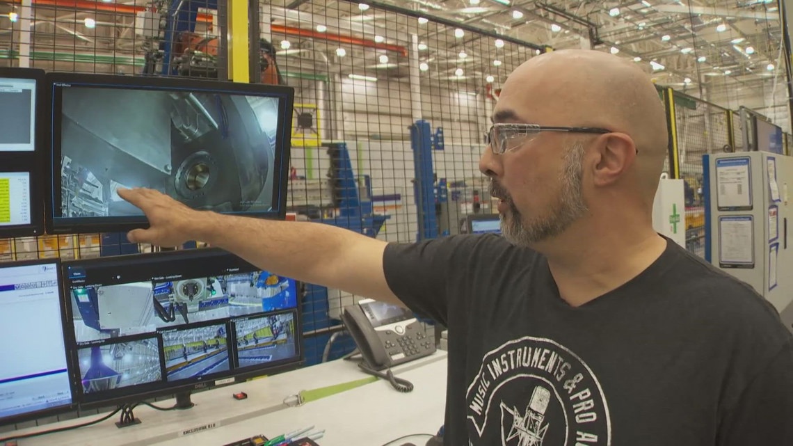 Boeing Begins 777-8 Freighter Production in Everett