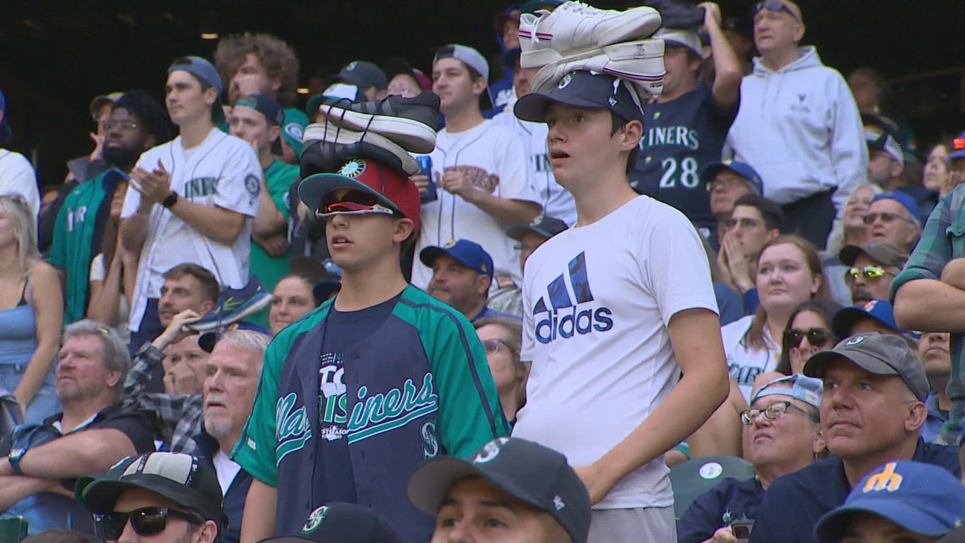 'Shoe Rally' born at TMobile Park's Mariners Wild Card watch party