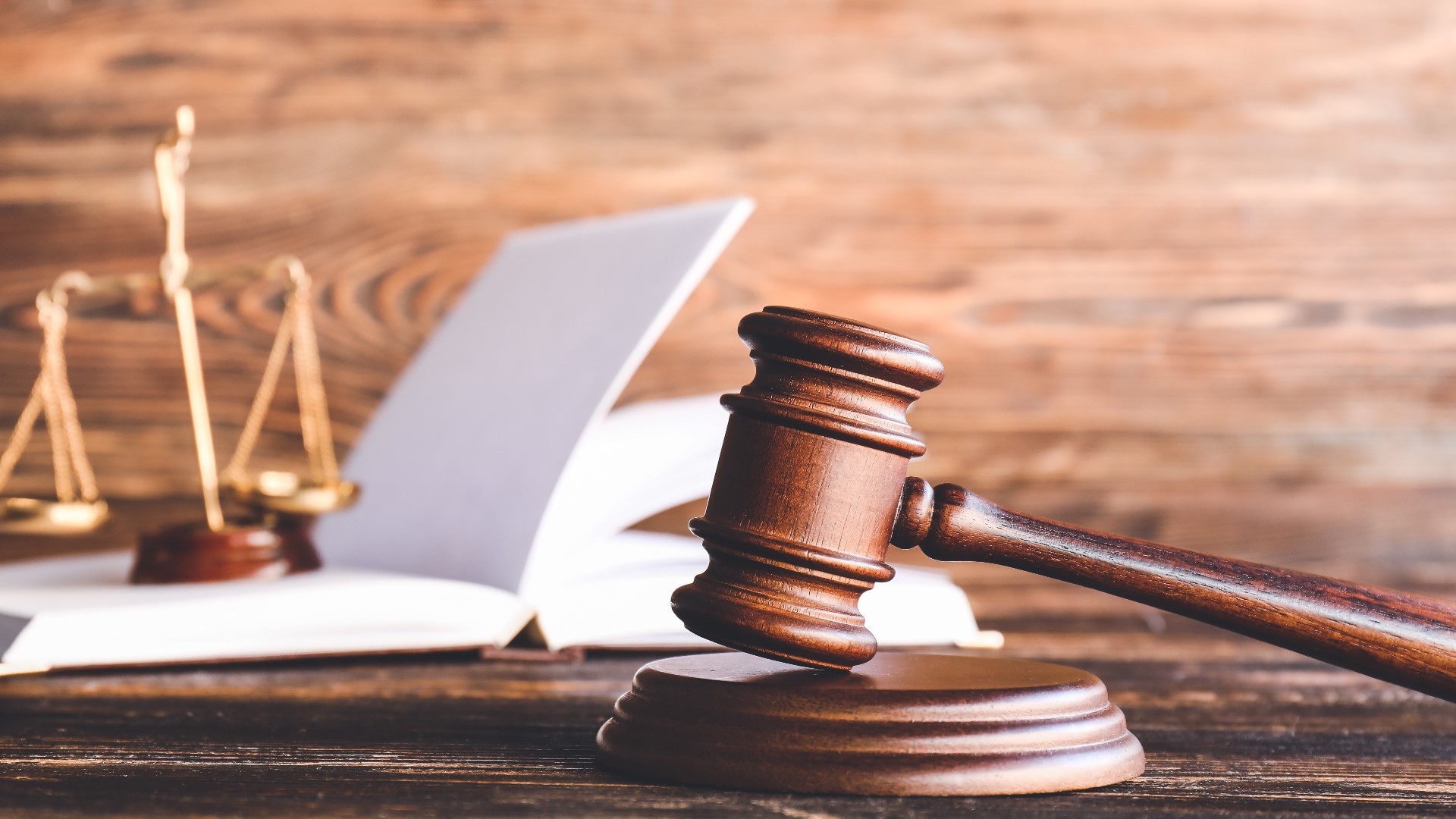 Trial begins for parents accused of starving teen to death | kgw.com