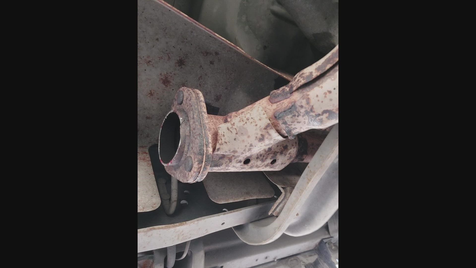 Video posted on Ring.com caught thieves in the act stealing a catalytic converter off a car in Renton’s Victoria Hills neighborhood, just after midnight on July 9th.