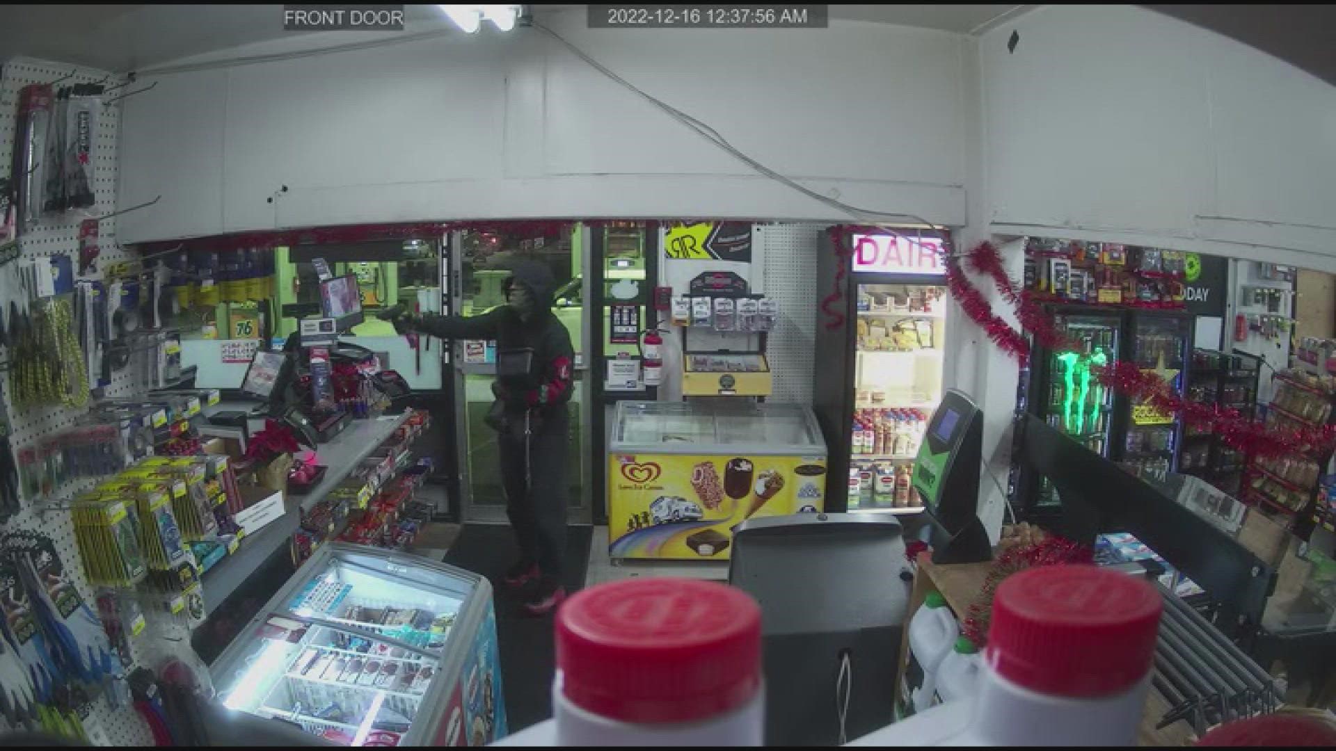 Armed robbery caught on camera at 76 gas station in Tukwila | kgw.com