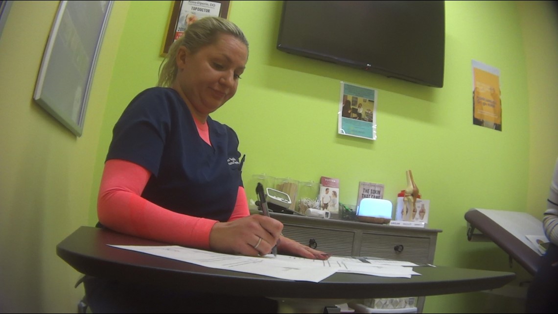 Washington doctor selling COVID vaccine exemptions keeps license - Vimarsana News