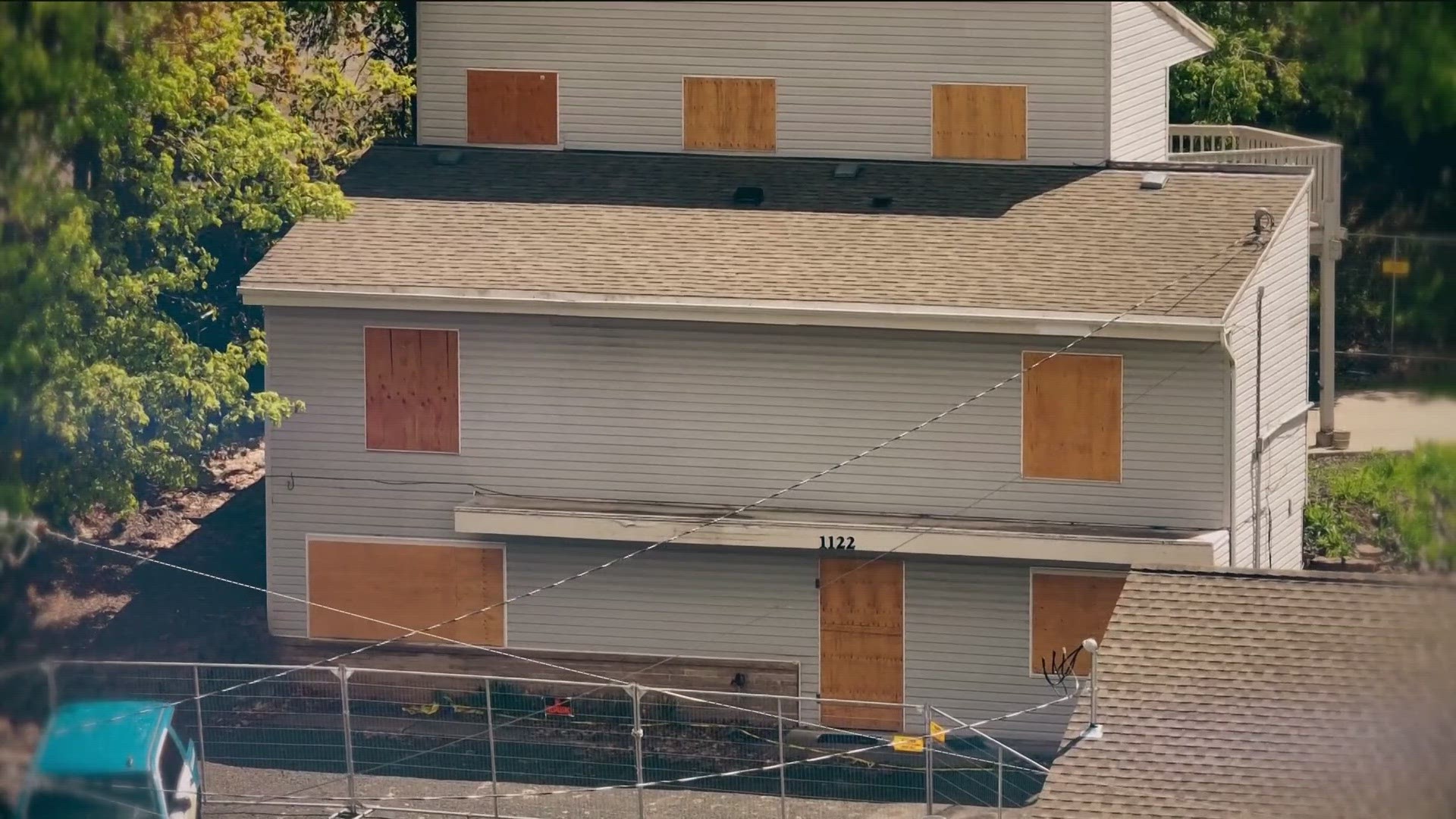 FBI examining King Road home where Idaho students were murdered | kgw.com