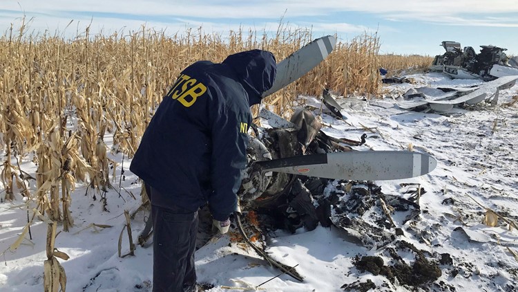 NTSB: Pilot didn't clear ice before 2019 crash that killed 9 members of Idaho family