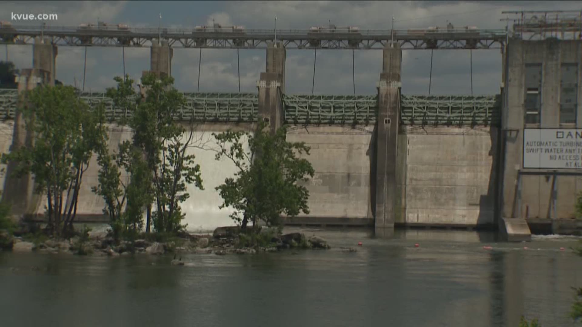 LCRA opens floodgate at Tom Miller Dam | kgw.com