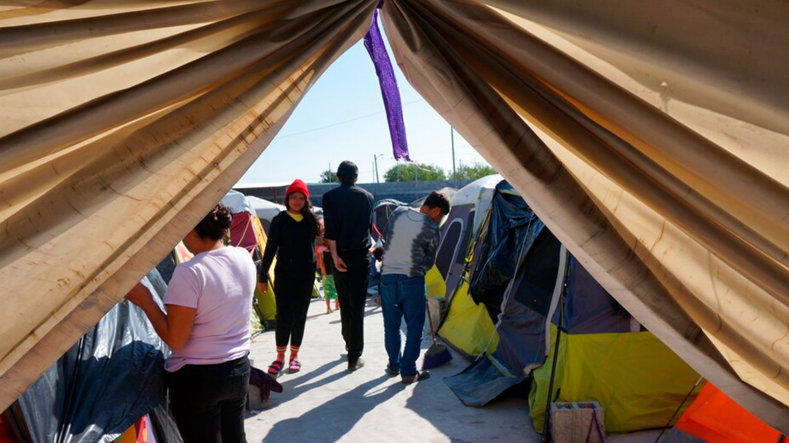 Thousands of migrants await end of Title 42 at Mexico border | kgw.com
